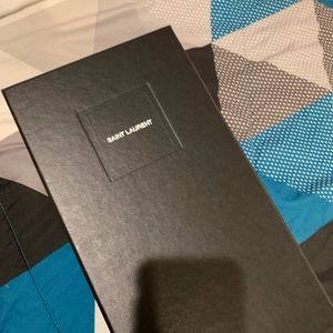 YSL SLIDE 38.5 brand new. Never worn.